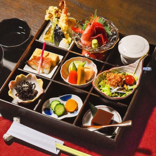 【彩（いろどり）御膳　おお津の味を凝縮した贅沢な御膳です】