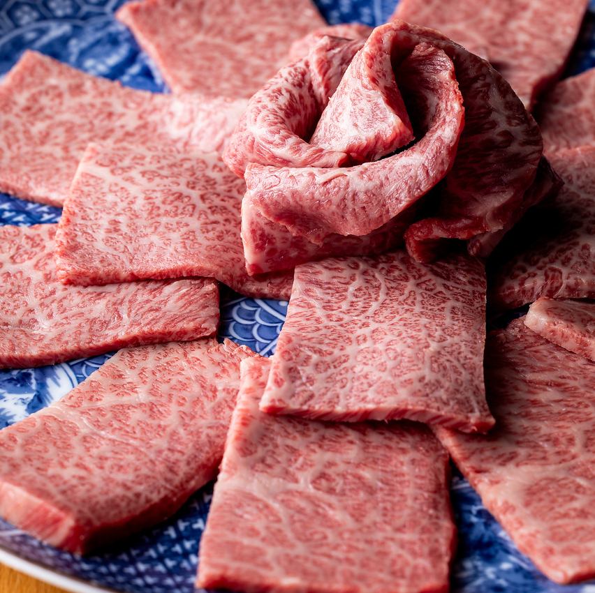 저렴한 흑모 일본소를 아침 5시까지 즐길 수 있습니다! 자리에서 흡연 가능합니다 ◎ 송년회 코스 있음!