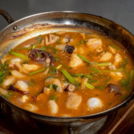 当店一番人気●マシッソヨ特製ナッコプセ+韓国料理食べ飲み放題100種以上4680→2980円