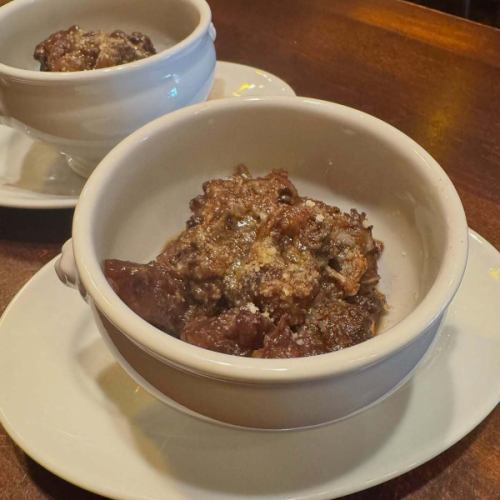 Well, today is the start of September.
This September we will be operating on normal business hours.

Closed every Thursday and the first and third Wednesday

I made a stew using Wagyu beef tendon.Just a quick snack.

"Event Announcement"
The Malur Festival will be held from Friday, September 19th.
We will gradually upload more details, so please stay tuned.

#MalhurFestival