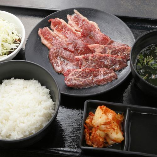 Yakiniku set meal includes [rice, soup, salad, kimchi]!