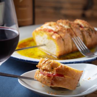 Mozzarella and Tomato Skewers with Garlic Toast