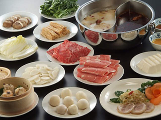 本格中華料理が食べ放題！飲み放題もついて3493円(税込)～！