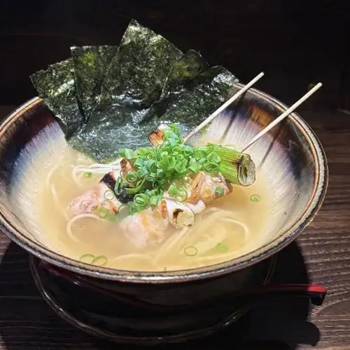鸡肉盐拉面