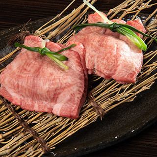 ネギ挟みタン塩、タン元ステーキ、赤身&ホルモン盛りなど＜納得5,000円コース＞接待やお祝いにも