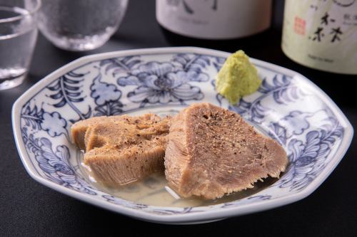 精心煮制的舌头，花了两天时间烹制