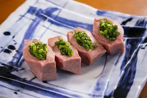 【特色菜】葱盐厚切牛舌（4片）