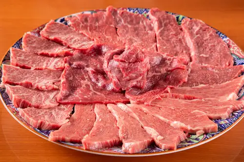 精选烤牛排、肋排和腰肉