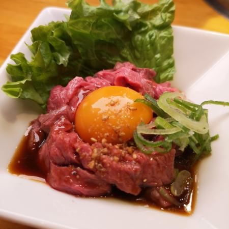 Yukhoe tailoring of beef thigh meat