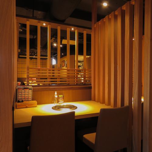 Relax in a separate seat for 2 people ♪ A space like a private room