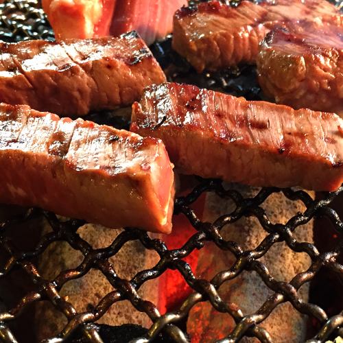 Discerning charcoal-grilled charcoal grill