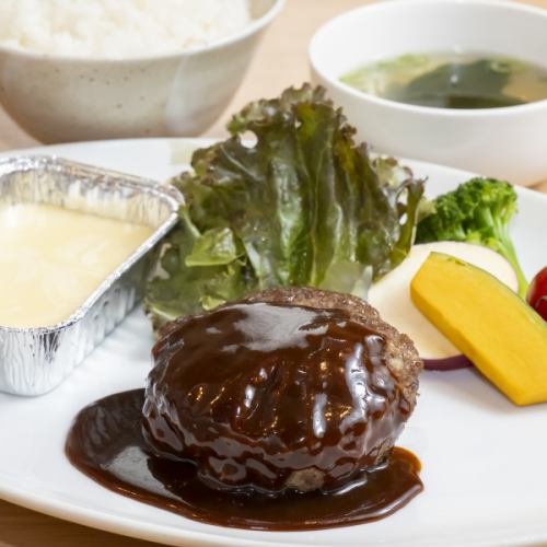 [Limited to 10 meals!] Kobe beef hamburger lunch!