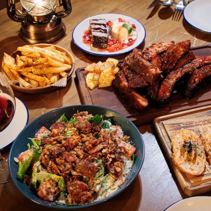 【USA BBQ+】自慢のベイビーバックリブに和牛ローストなど！+2200円で飲み放題！