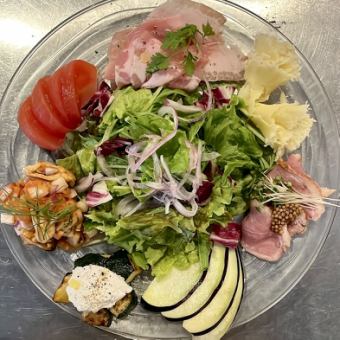 前菜7種のプレート付きランチセット