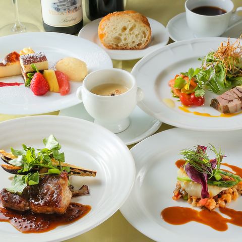 [4400 yen dinner course] You can enjoy both fish and meat ◎ Our restaurant's most popular dish!