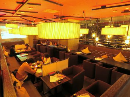 Plenty of soft sofa seats♪ We also have private rooms for 20 to 40 people!!