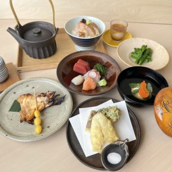 [午餐]休闲日式怀石料理套餐（当天就可以！）