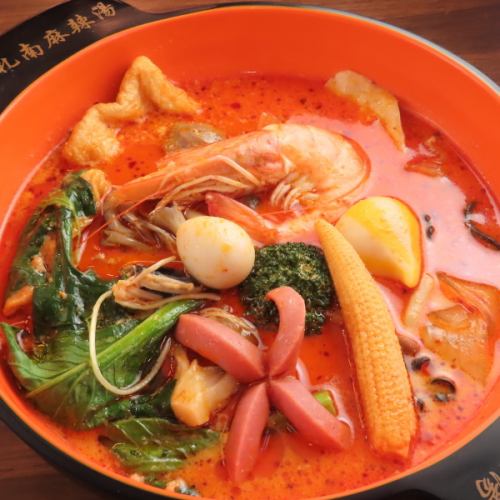 【辛さの中にやさしさ♪】トマト香る新感覚薬膳スープ