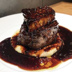 牛フィレ肉とフォアグラのロッシーニ