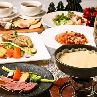 [12/21~25 only] A casual and rich cheese Christmas course with a toast included!