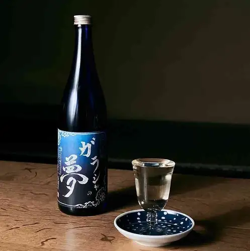 日本全国から仕入れる日本酒