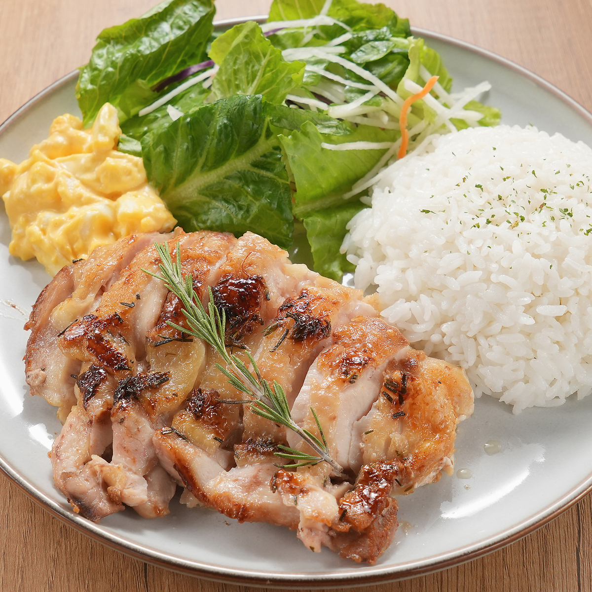 1日30食限定！五島食材を取り入れた週替わりヘルシーランチ。