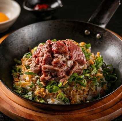 ゴロゴロお肉の焼き飯