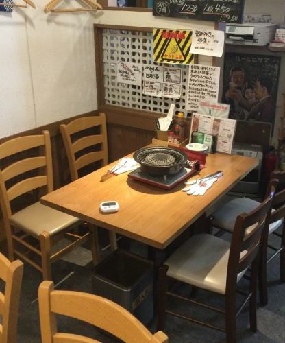 テーブル
