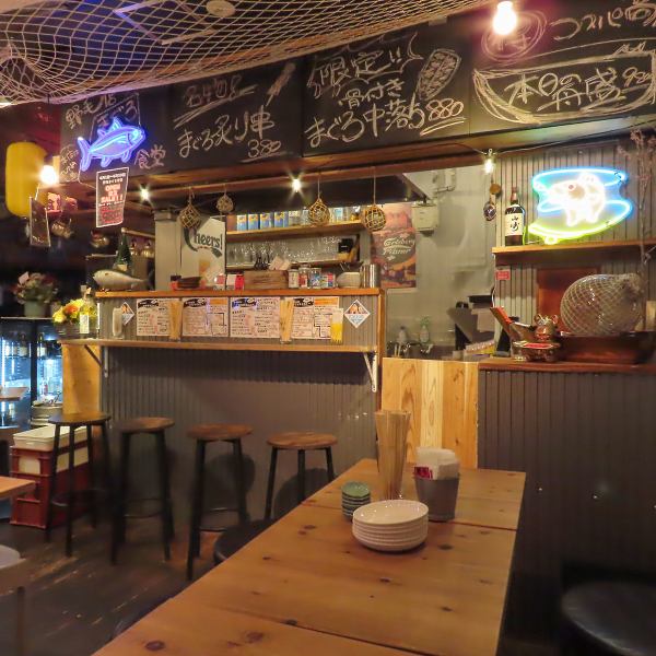 【◆10～18名様で貸切OK！◆】当店は10～18名様で、お店貸切でのご利用も可能です！こだわりの創作まぐろ料理や、種類豊富なお酒とともに、プライベートな時間をお過ごしください！電話、または店頭にてご予約を受け付けておりますので、ご予約の際にリクエストなどございましたら、お気軽にご相談ください。