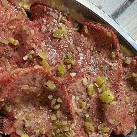 素材と焼きに向き合う、本格焼肉体験をお楽しみください