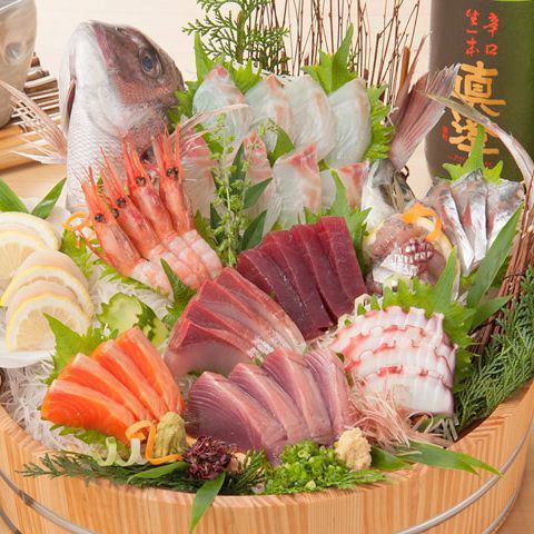 Sashimi is the name of Shoya! Excellent freshness ☆ You can enjoy gorgeous fresh fish!