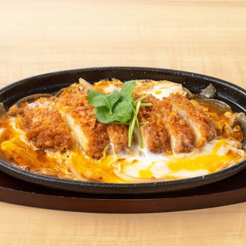 [Meat dish] Freshly fried pork cutlet