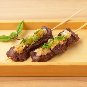 【肉料理】牛ハラミ串焼き　二本