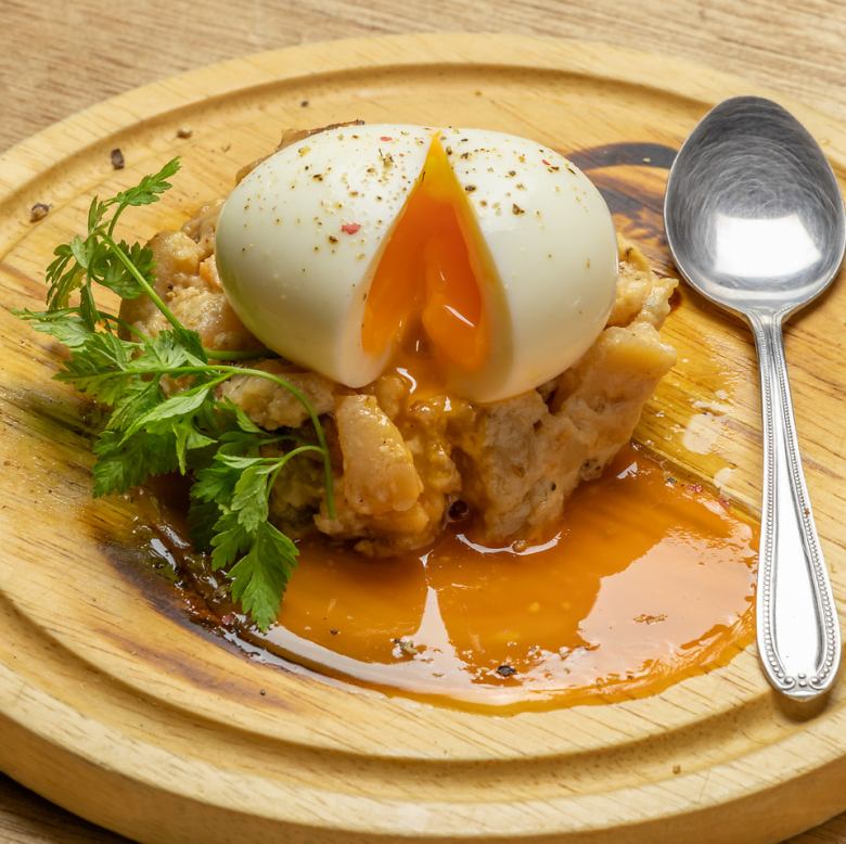 半熟卵のスモークポテサラ