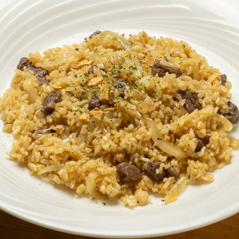 熟成肉のガーリックライス