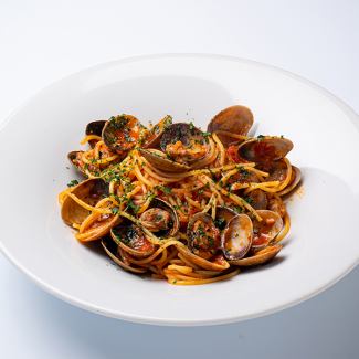 Vongole Rosso with clams from Akkeshi, Hokkaido