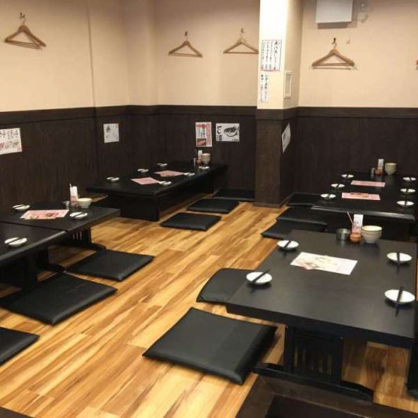 We also have tatami mat seats where you can sit comfortably.We also welcome small to group banquets! We can book up to 20 people, so please feel free to contact us.