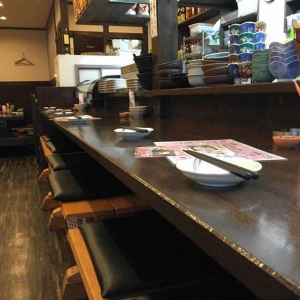 The counter seats where chef and staff cook food in front of you are also very popular! Conversation is lively and you can drink alcohol ♪ Of course, you are welcome to use only meals!