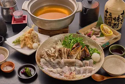 あなごしゃぶしゃぶコース　8500円（税込み）