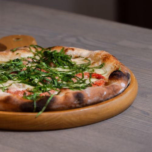Hakata mentaiko, fresh mozzarella, and perilla white sauce pizza ``Mentalita''