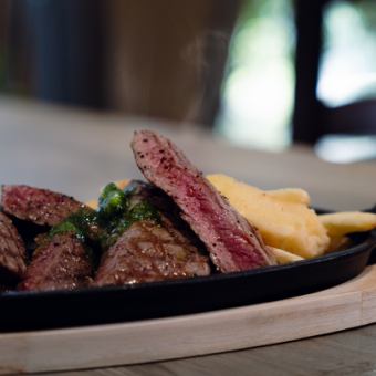 特選牛ロース肉のイタリアンステーキ【ビステッカ】