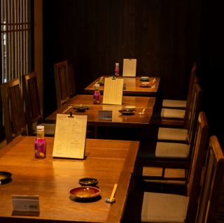 The calm atmosphere will add color to your adult evening.