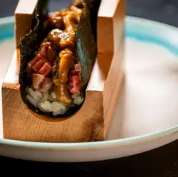 仙台牛肉海膽熱狗