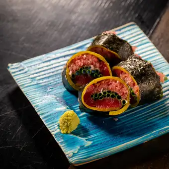 仙台牛レモンステーキ串や本鮪のトロタク,和牛といくらの土鍋ご飯飲み放題付き 9品 税込7,000円