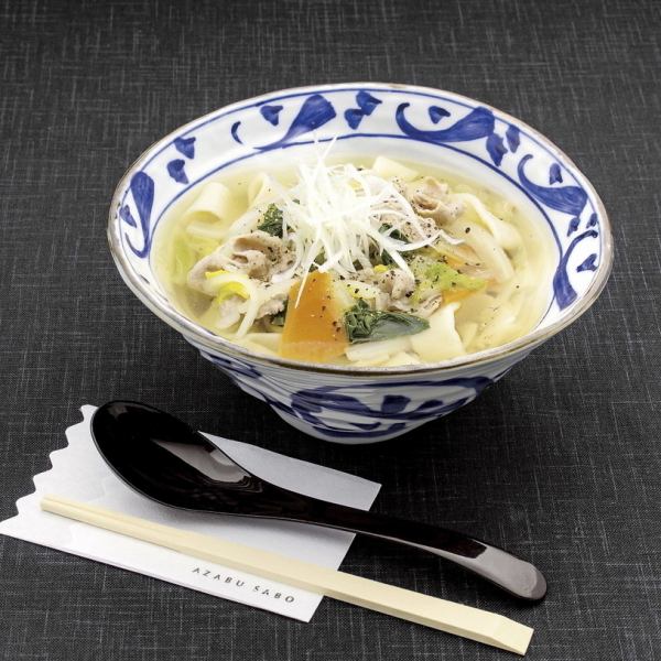 [Seasonal recommended menu] Flat flat udon with pork and Chinese cabbage
