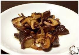 Tokushima specialty shiitake samurai grilled with truffle butter