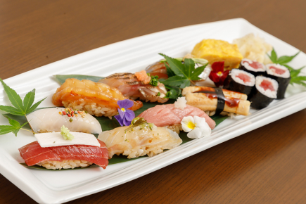 ◆Lunch-only course◆ Chef's choice 8 nigiri + miso soup included≪Nigiri Lunch Aoi≫ 3,850 yen (tax included)