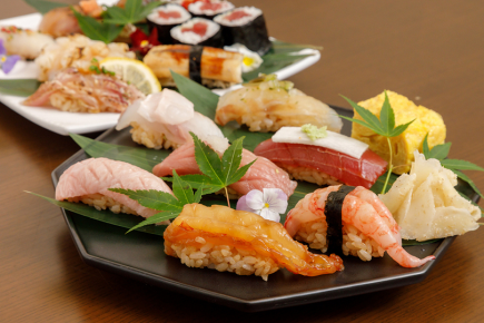 ◆Lunch-only course◆ Chef's choice 14 nigiri + miso soup included≪Nigiri Lunch Kagayaki≫ 7,700 yen (tax included)