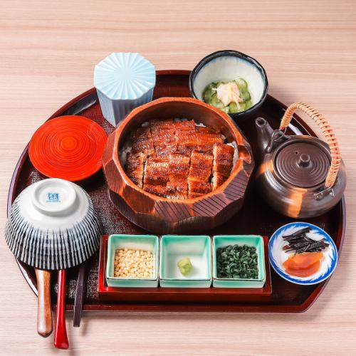 様々な味わいを楽しめる！うなぎのひつまぶし　上