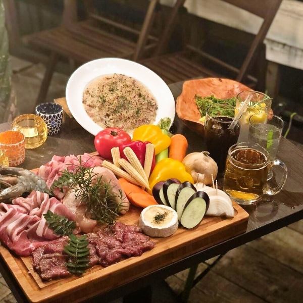 BBQコースやクリスマスディナーなど季節限定コース